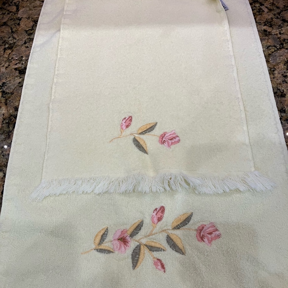 Hand and fingertip Towel set pale yellow beautiful embedded pink floral design